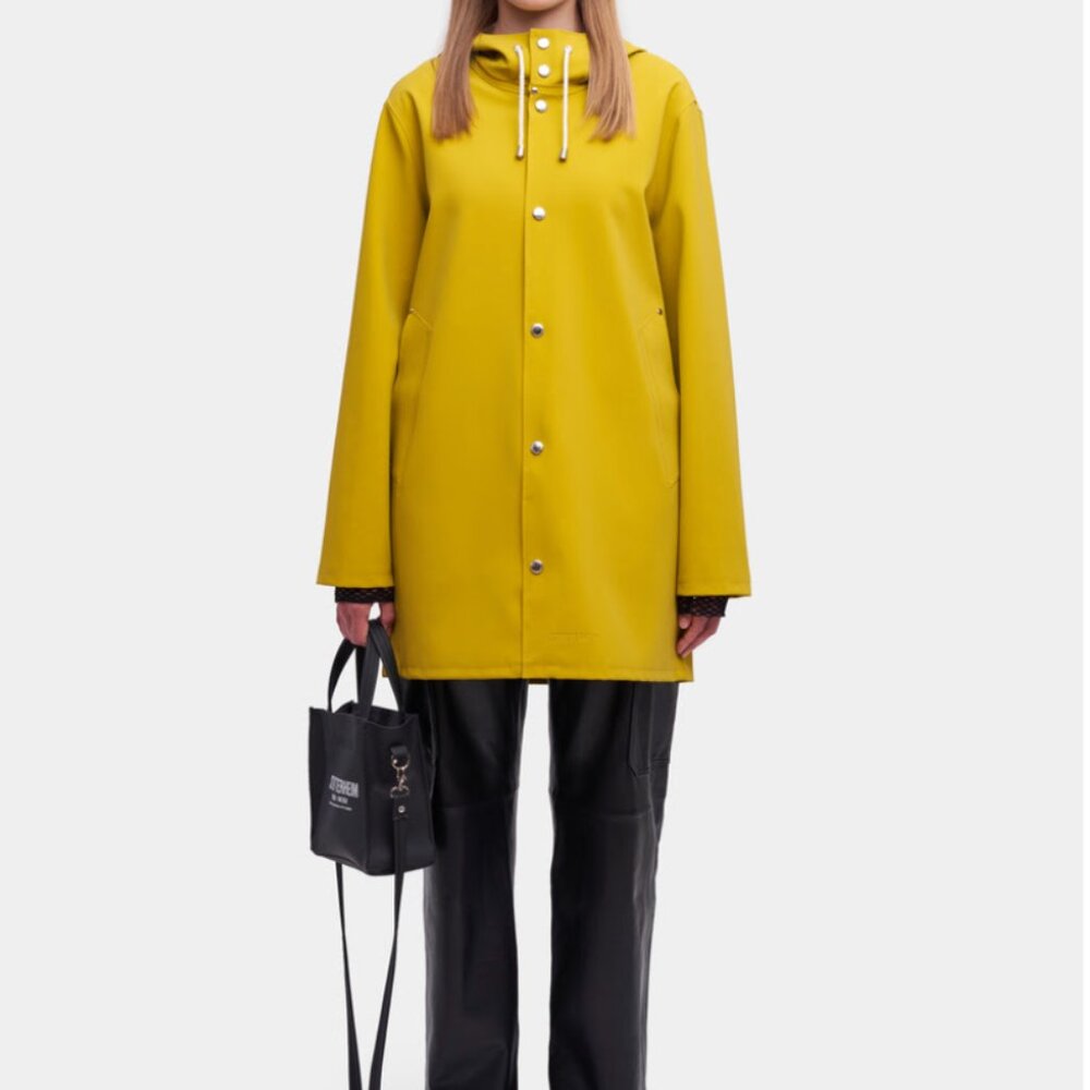 Stockholm Heavyweight Matte Raincoat Size Small